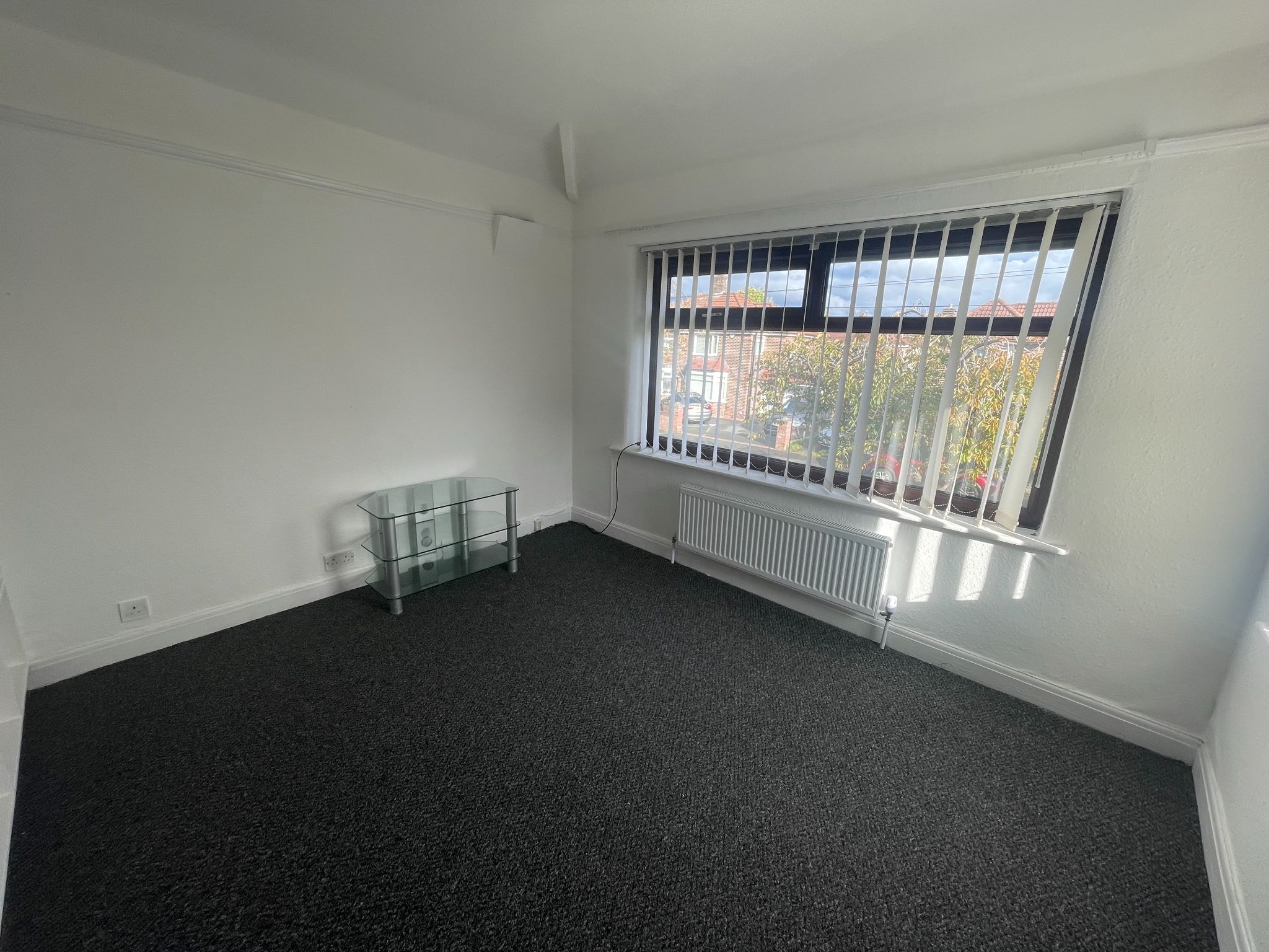 3 bedroom semi-detached house For Sale in Manchester - Photograph 14.