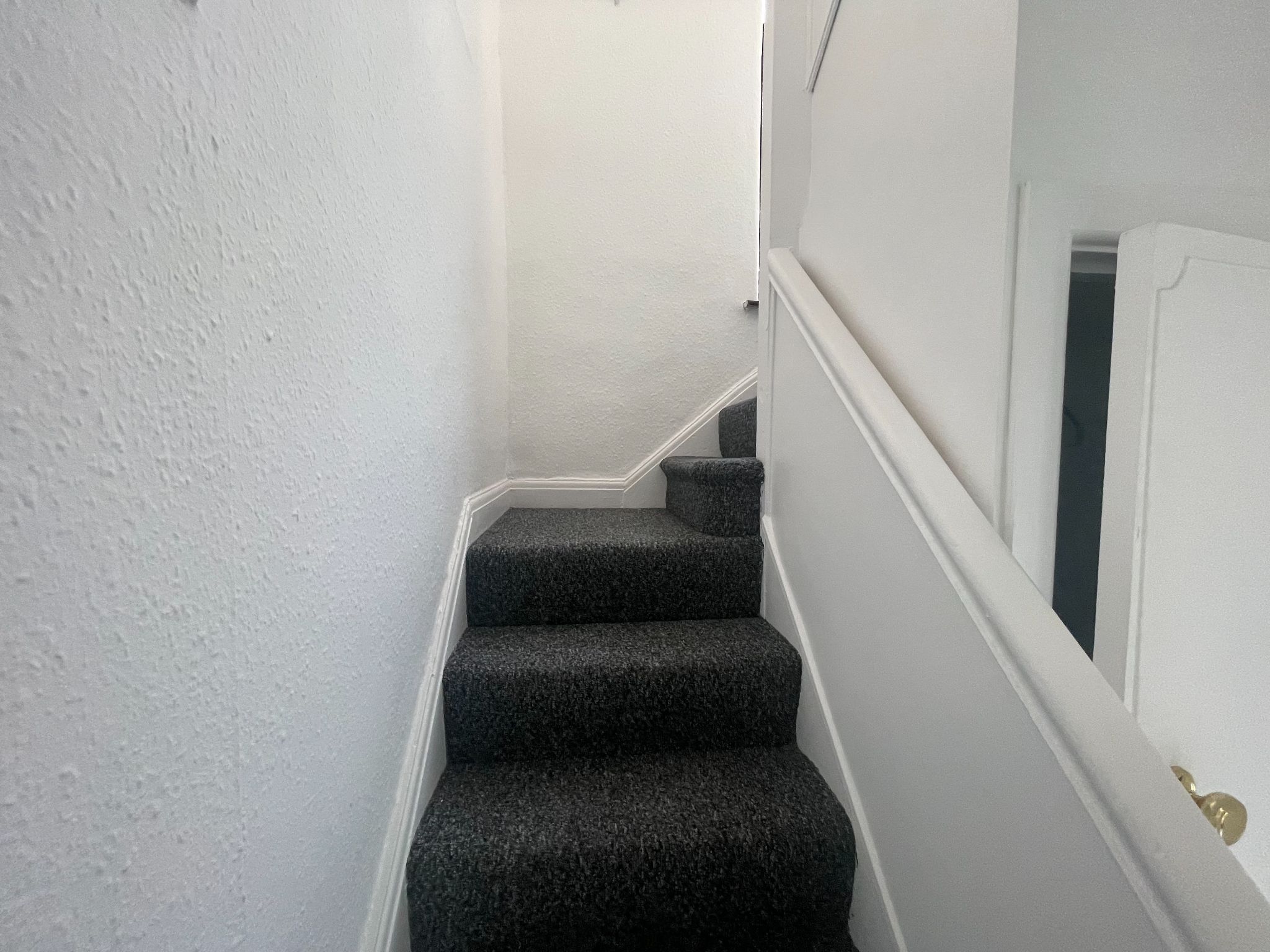 3 bedroom semi-detached house For Sale in Manchester - Photograph 10.