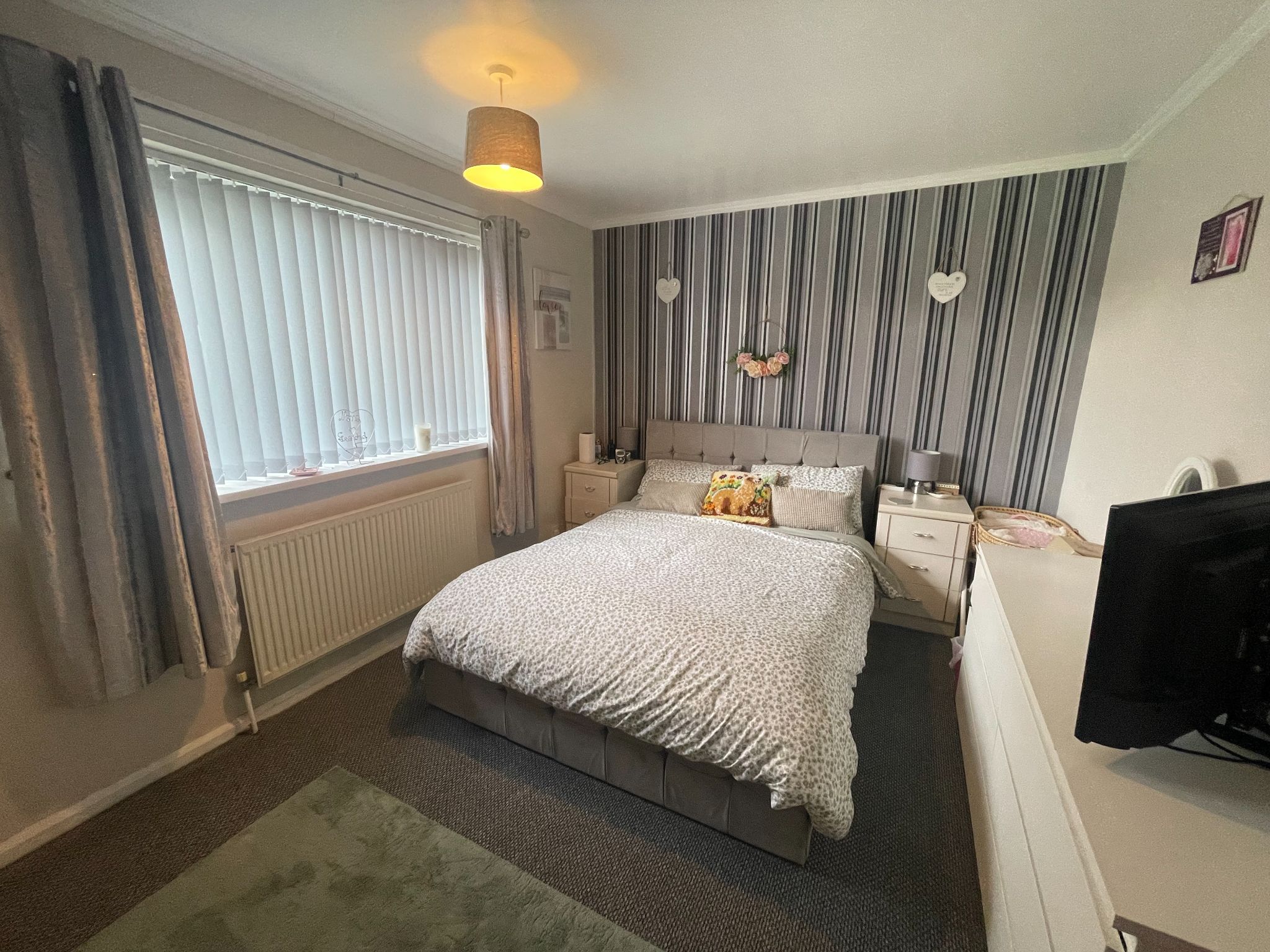 3 bedroom semi-detached house For Sale in Manchester - Photograph 16.