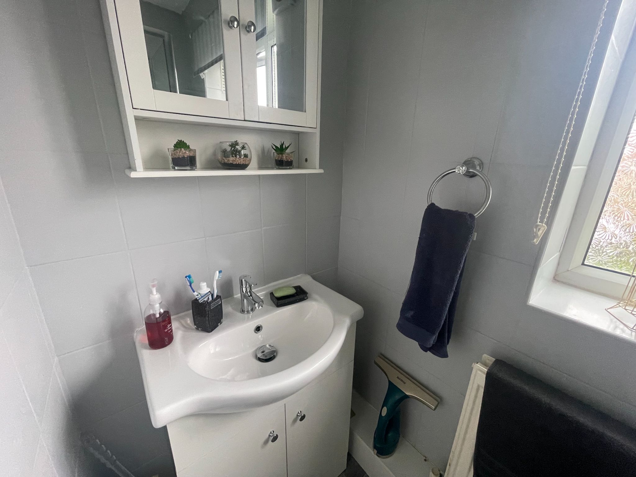 3 bedroom semi-detached house For Sale in Manchester - Photograph 19.