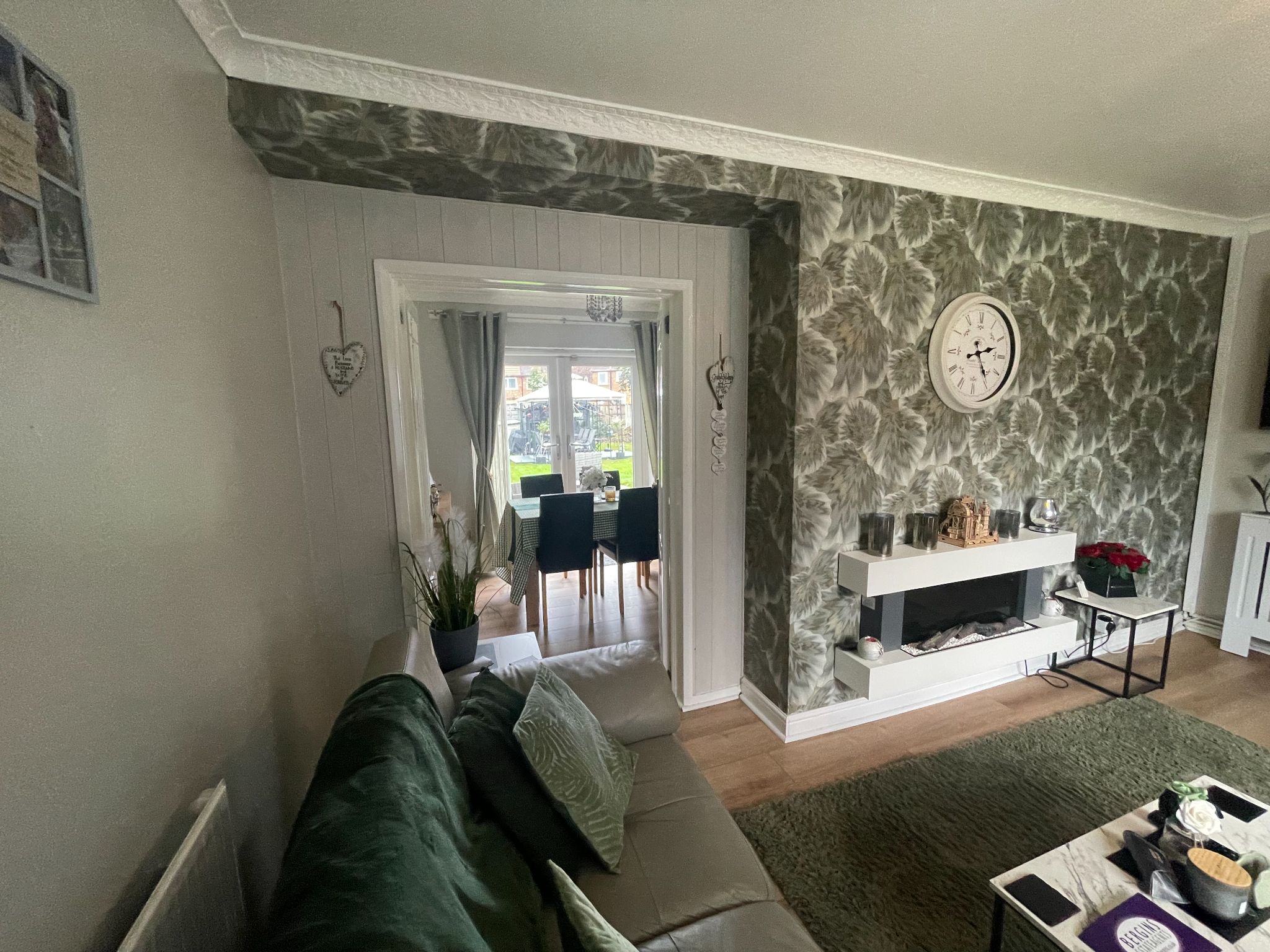 3 bedroom semi-detached house For Sale in Manchester - Property photograph.