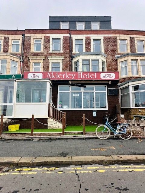 14 Bed Hotel For Sale - Photograph 1
