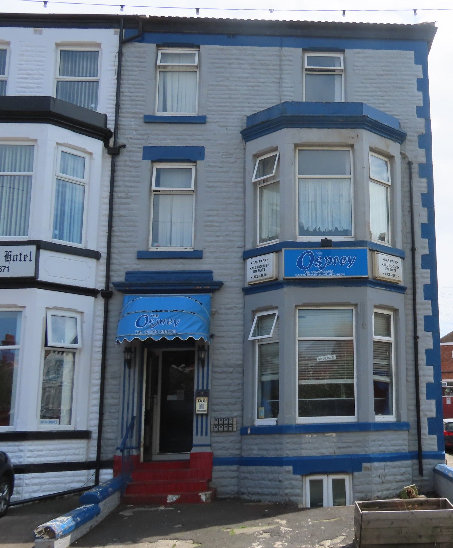 10 Bed Hotel For Sale - Photograph 1