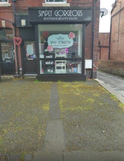 Retail For Sale - Photograph 1