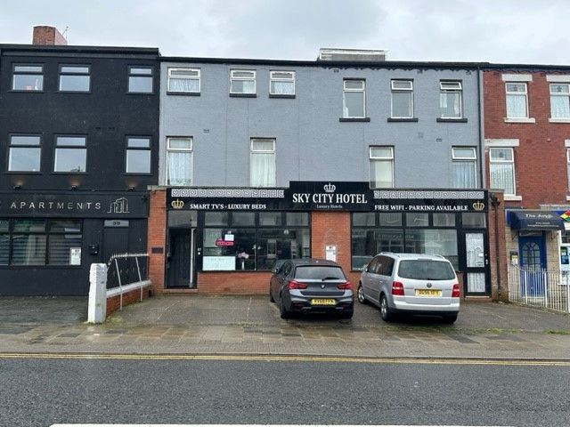 18 Bed Hotel For Sale - Photograph 1