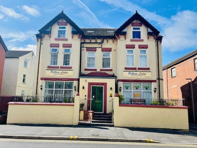 15 Bed Hotel For Sale - Photograph 1