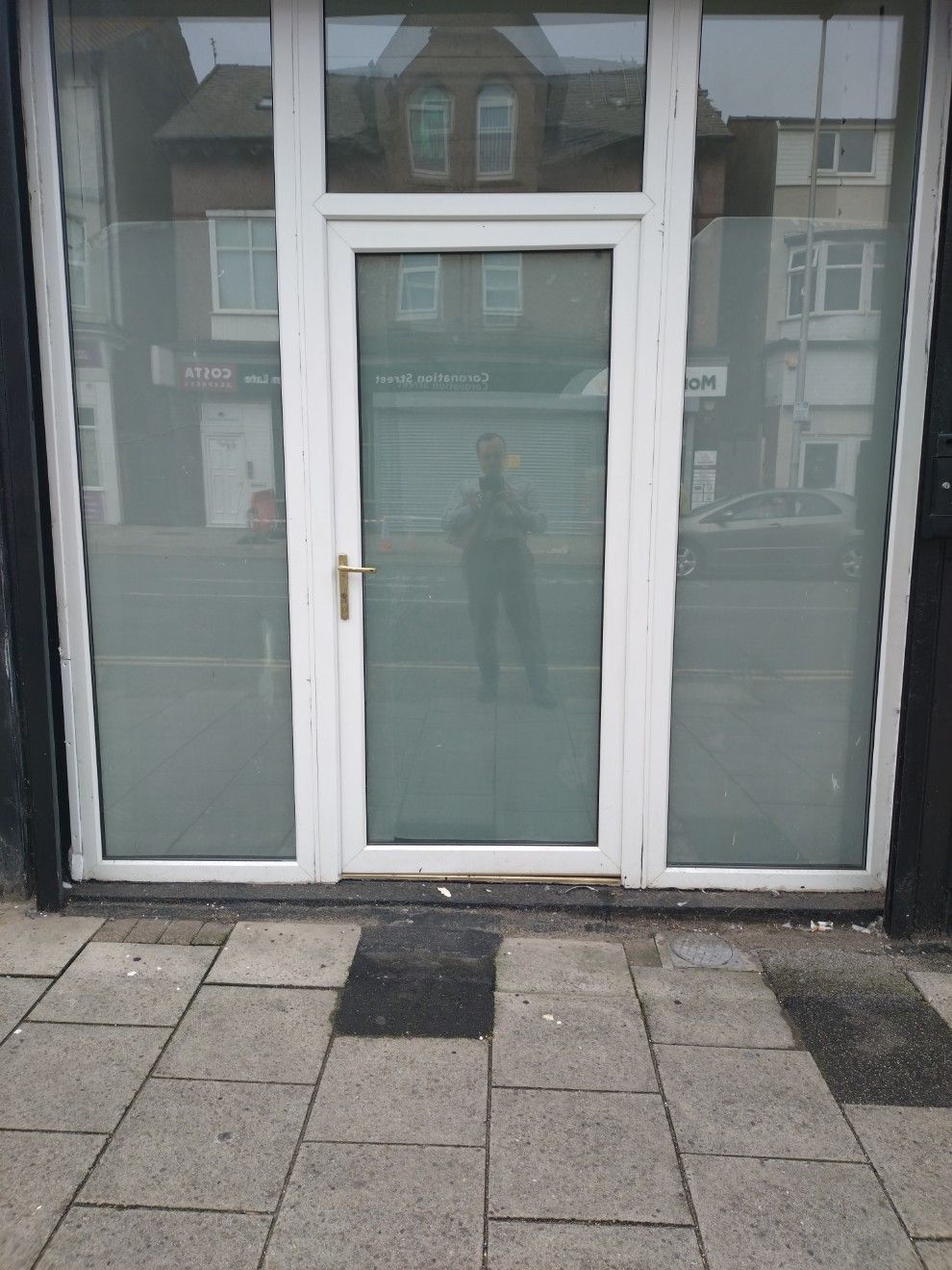 Retail To Rent - Photograph 2