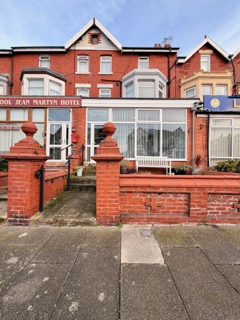 9 Bed Hotel For Sale - Photograph 1