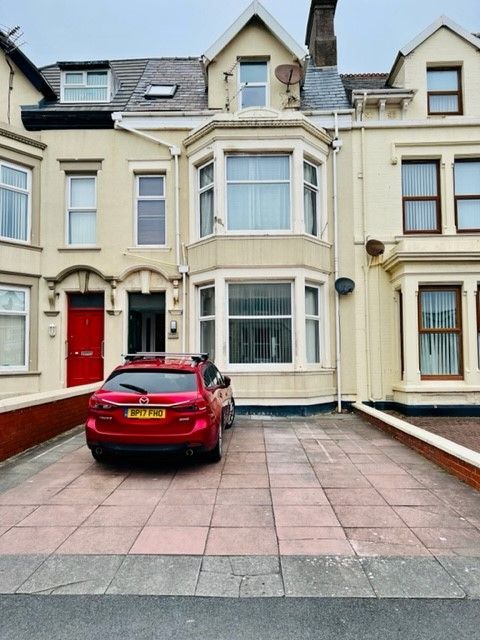 1 Bed Flat Flat/apartment To Rent - Photograph 1