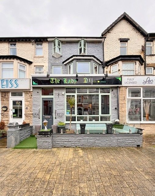 7 Bed Hotel For Sale - Photograph 1