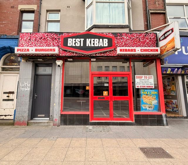 Retail To Rent - Photograph 1