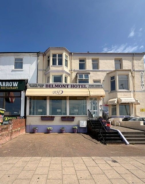 17 Bed Hotel For Sale - Photograph 1