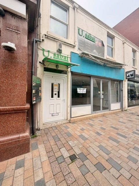 Retail To Rent - Photograph 1
