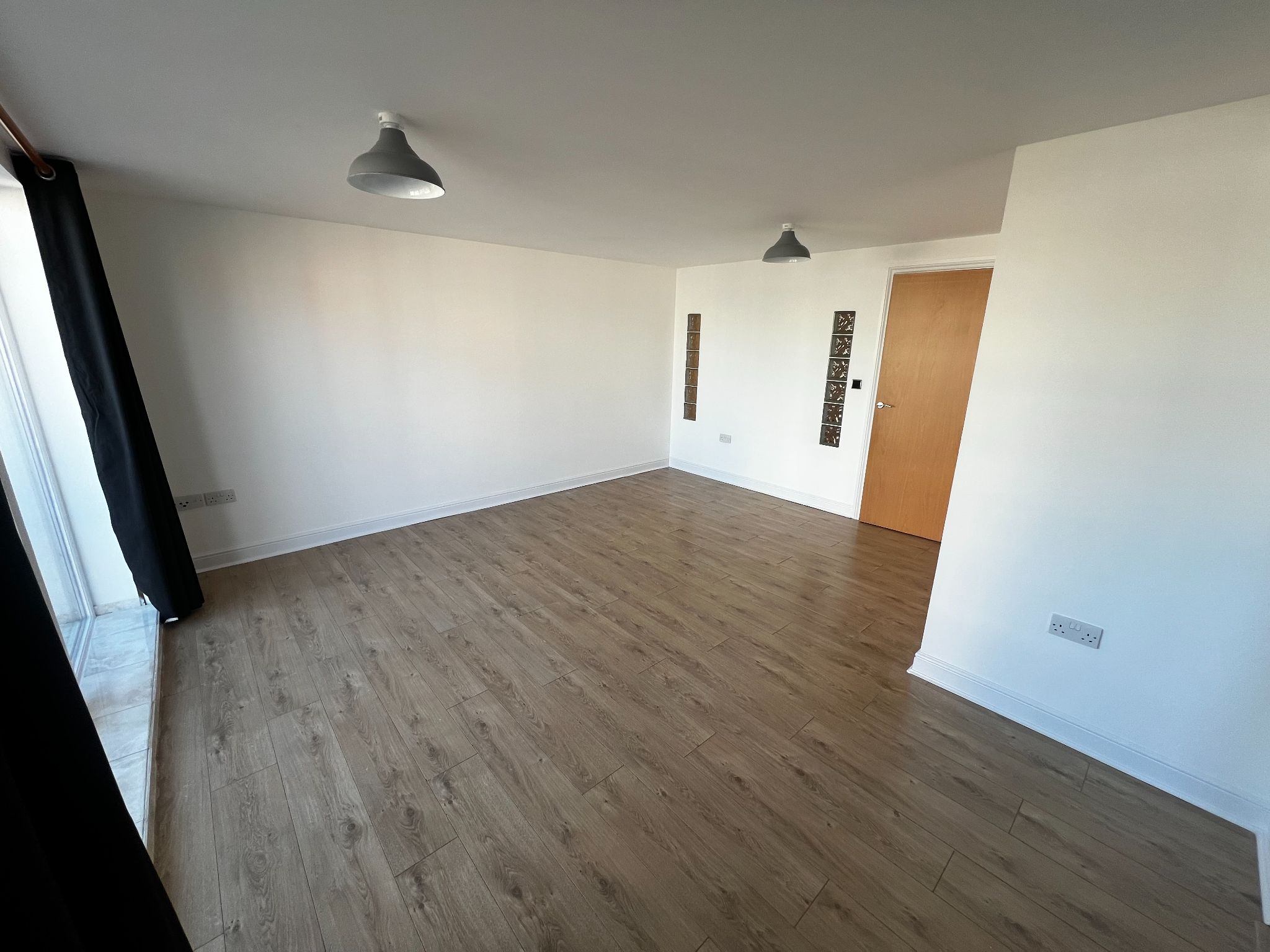 2 bedroom apartment flat/apartment Under Offer in Ipswich - Photograph 3.