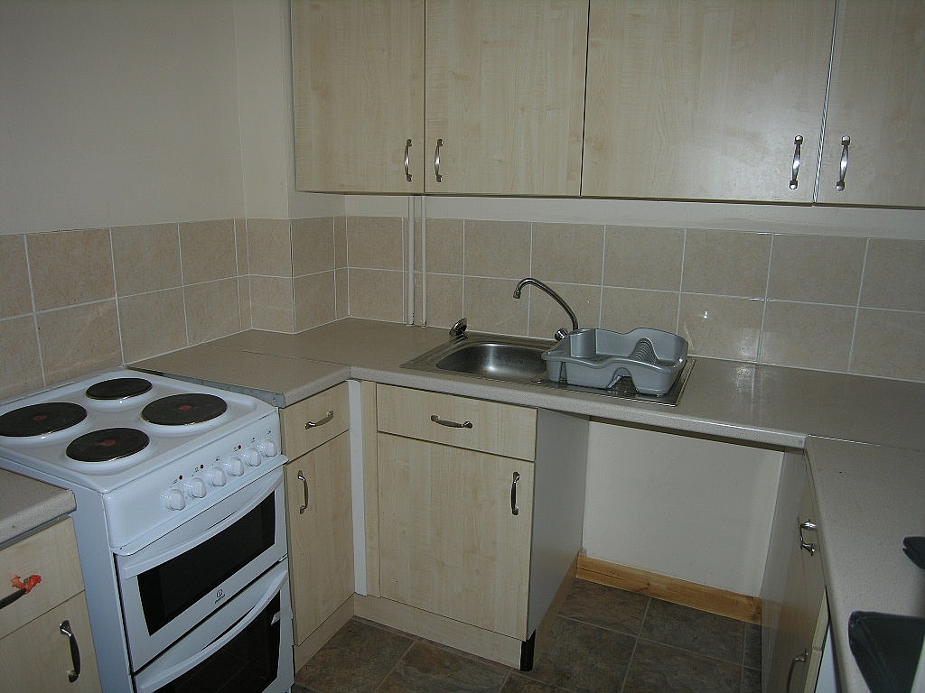 1 bedroom flat flat/apartment Under Offer in Ipswich - Photograph 2.