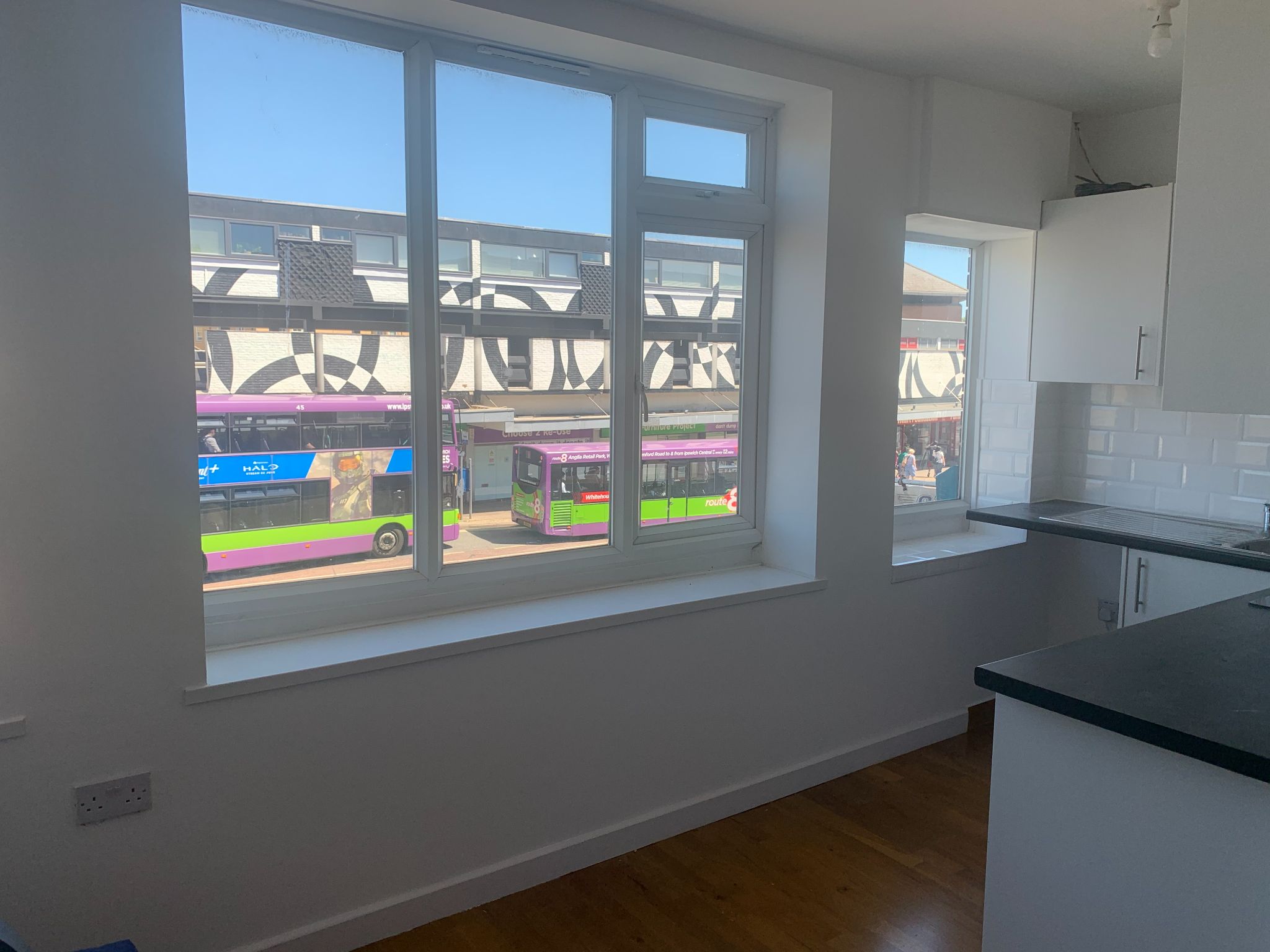 1 bedroom flat flat/apartment Under Offer in Ipswich - Photograph 2.