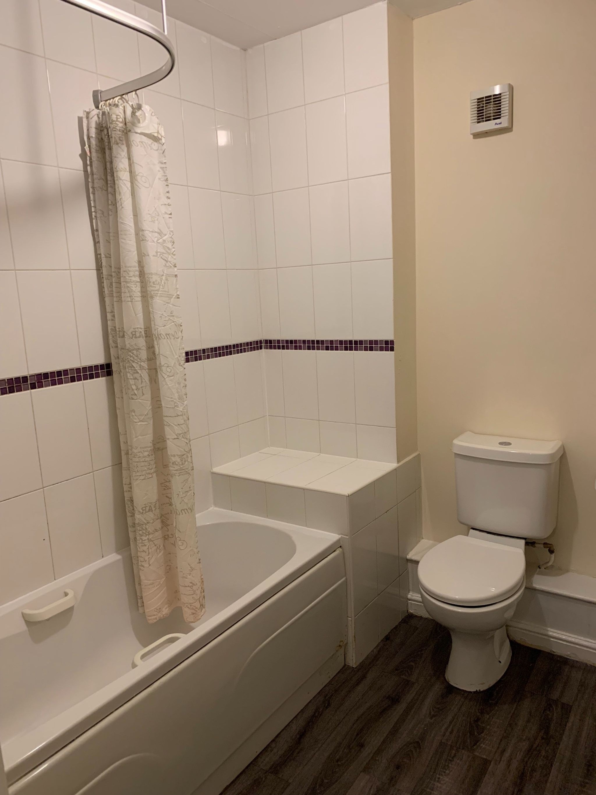 2 bedroom apartment flat/apartment Under Offer in Ipswich - Photograph 3.