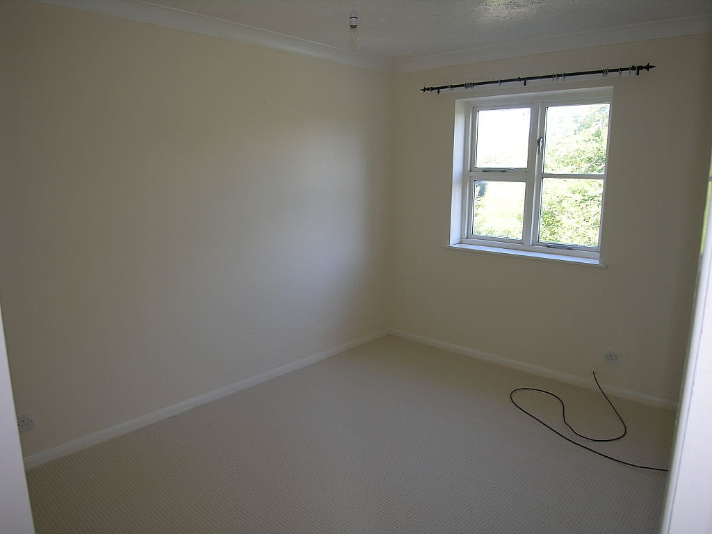 3 bedroom detached house To Let in Kesgrave - Photograph 4.