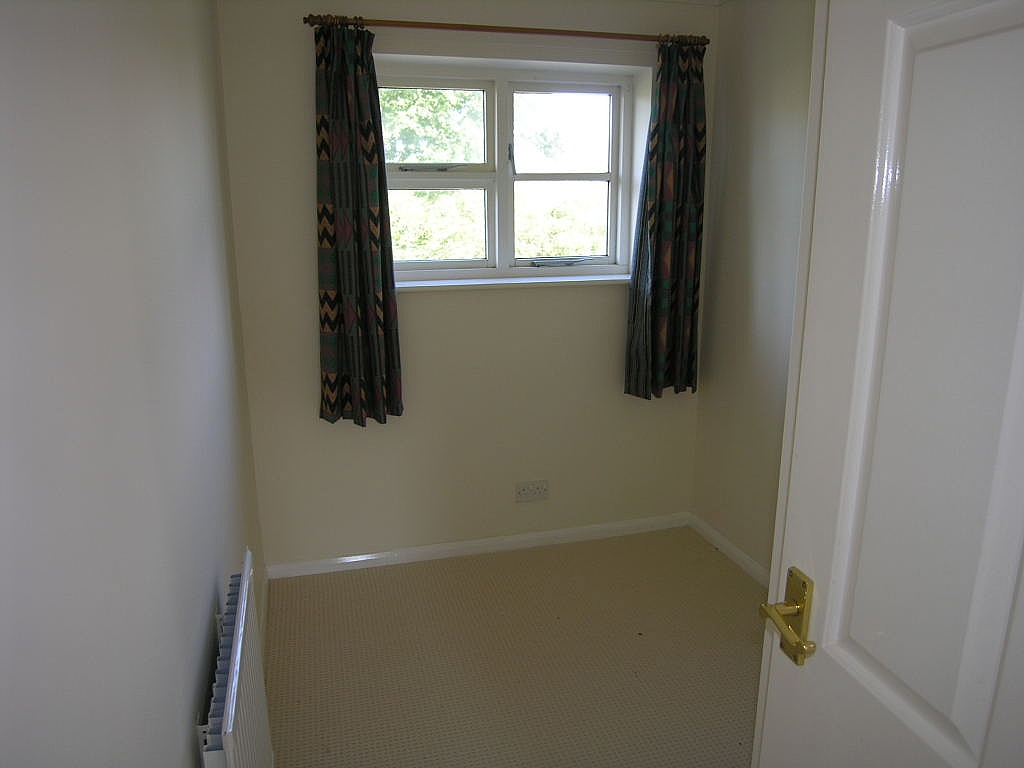 3 bedroom detached house To Let in Kesgrave - Photograph 5.