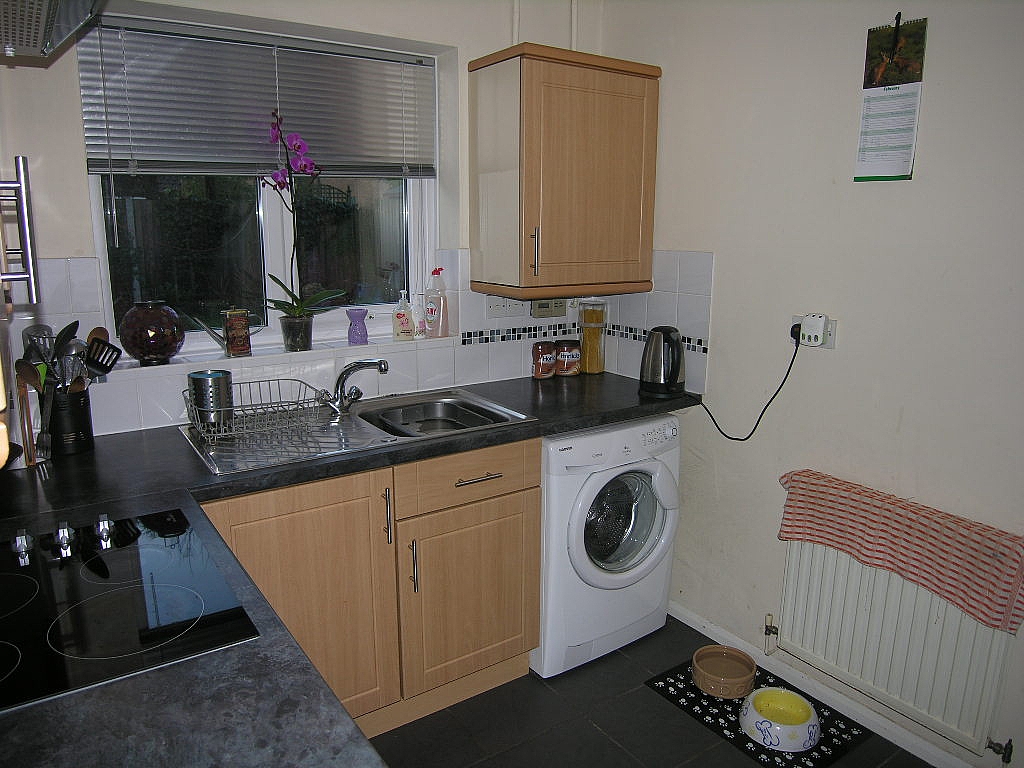 3 bedroom detached house To Let in Kesgrave - Photograph 8.