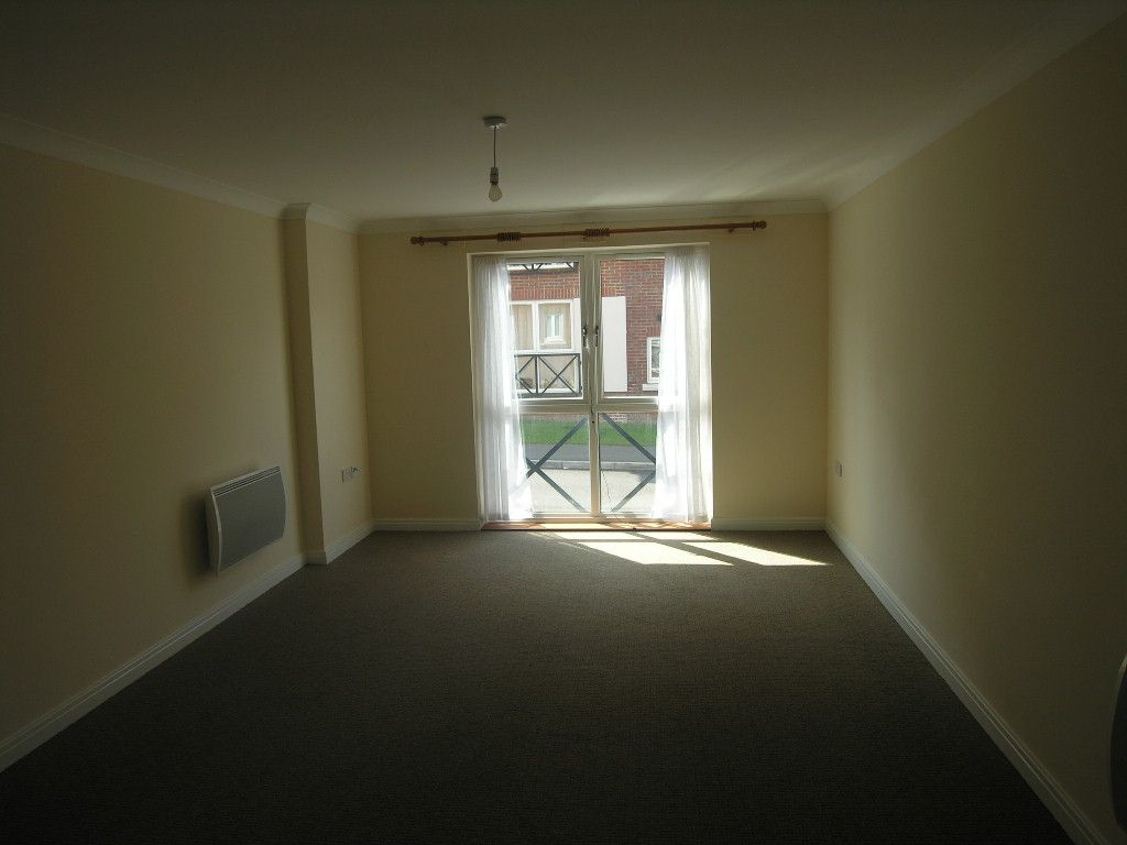 1 bedroom flat flat/apartment Under Offer in Ipswich - Photograph 11.
