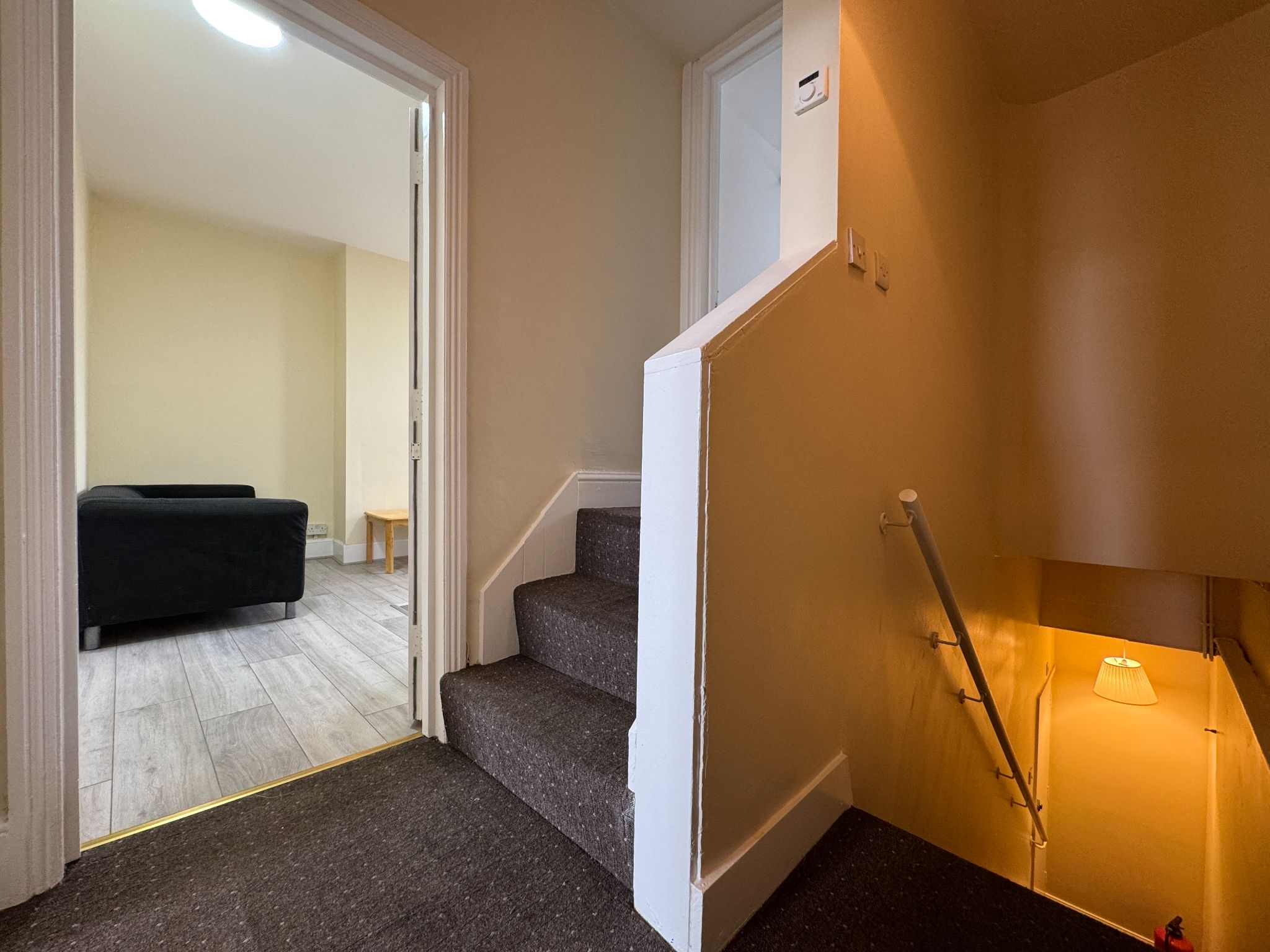 2 bedroom apartment flat/apartment To Let in Willesden Green - Photograph 11