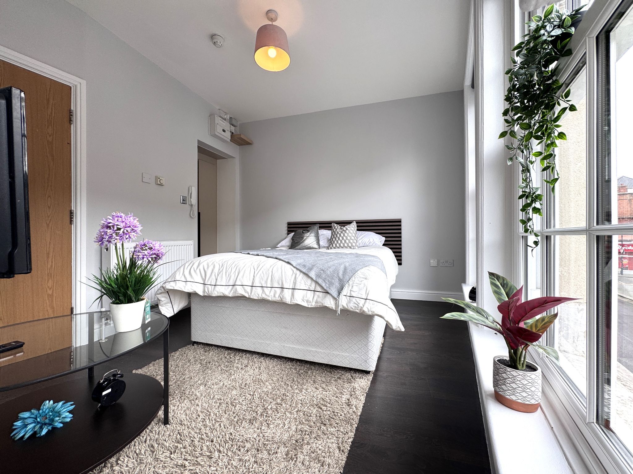 Studio Flat/apartment Under Offer in Willesden - Photograph 1