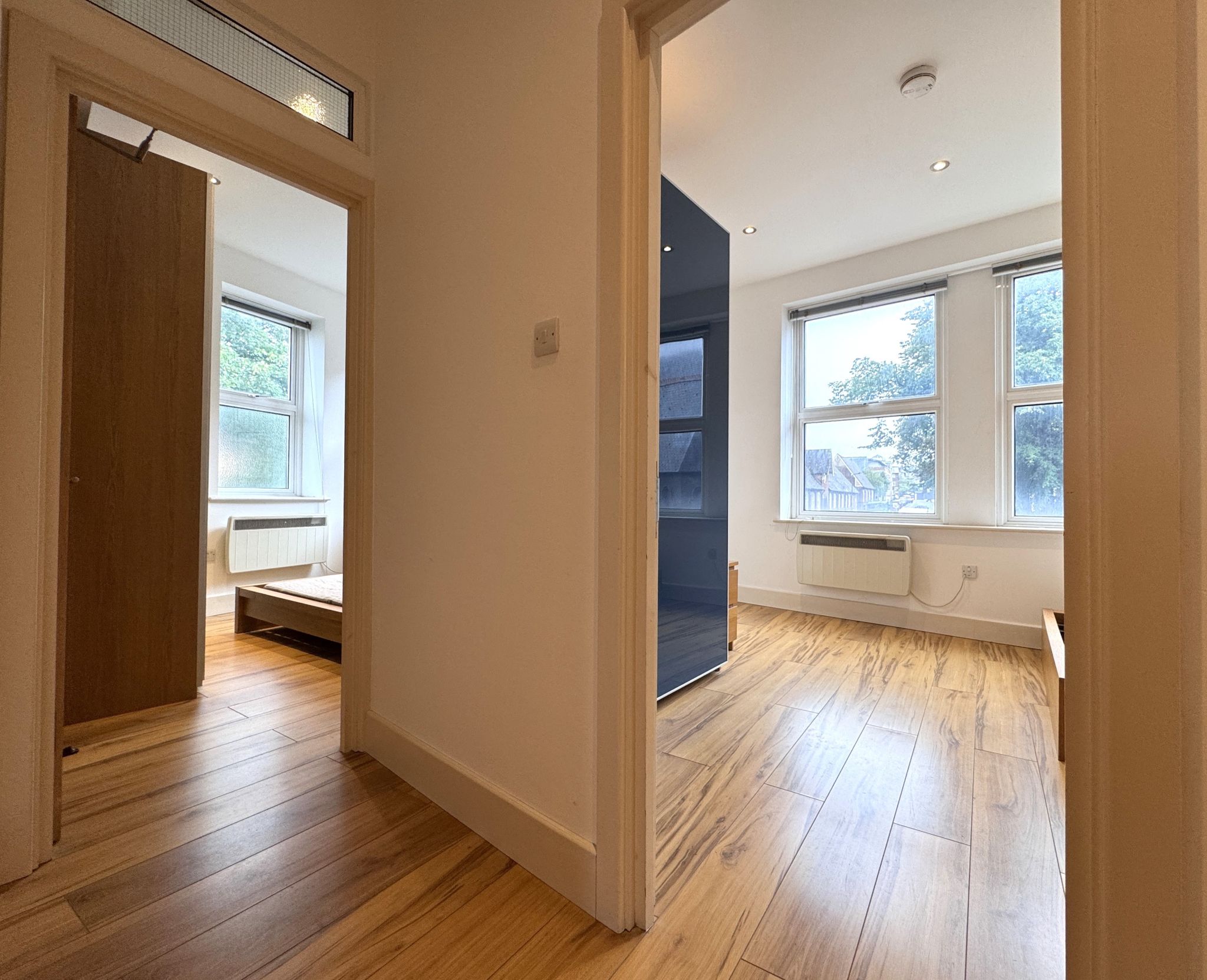 2 bedroom flat flat/apartment To Let in Willesden Green - Photograph 14