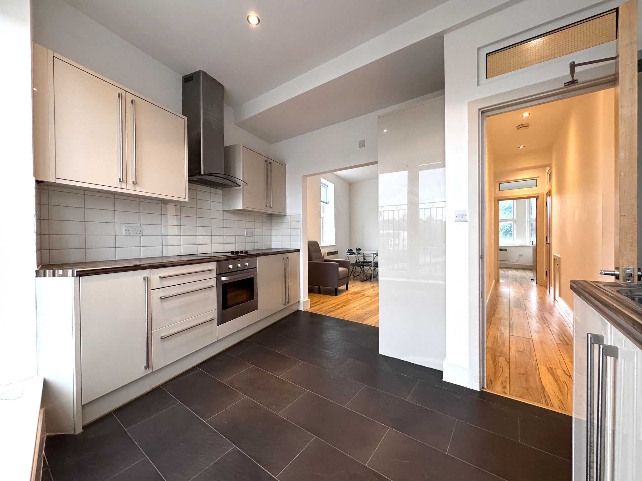 2 bedroom flat flat/apartment To Let in Willesden Green - Property photograph