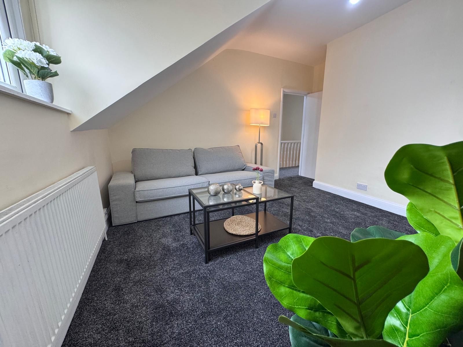 2 bedroom flat flat/apartment To Let in Cricklewood - Property photograph