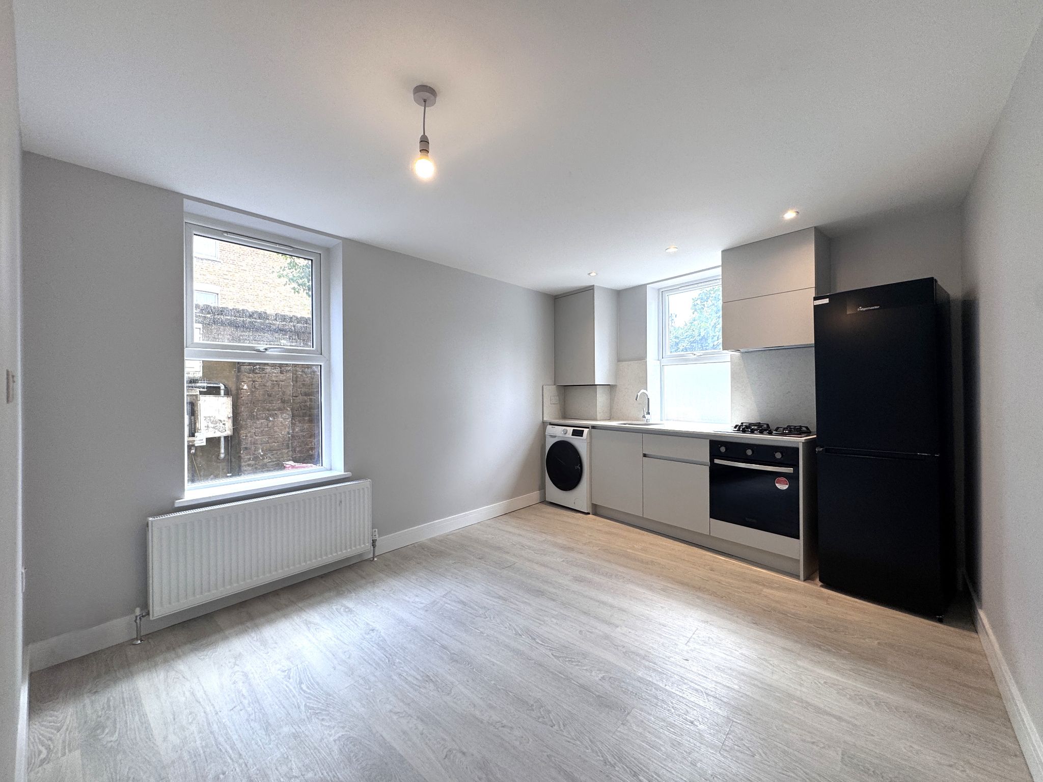 1 bedroom apartment flat/apartment To Let in Willesden - Property photograph
