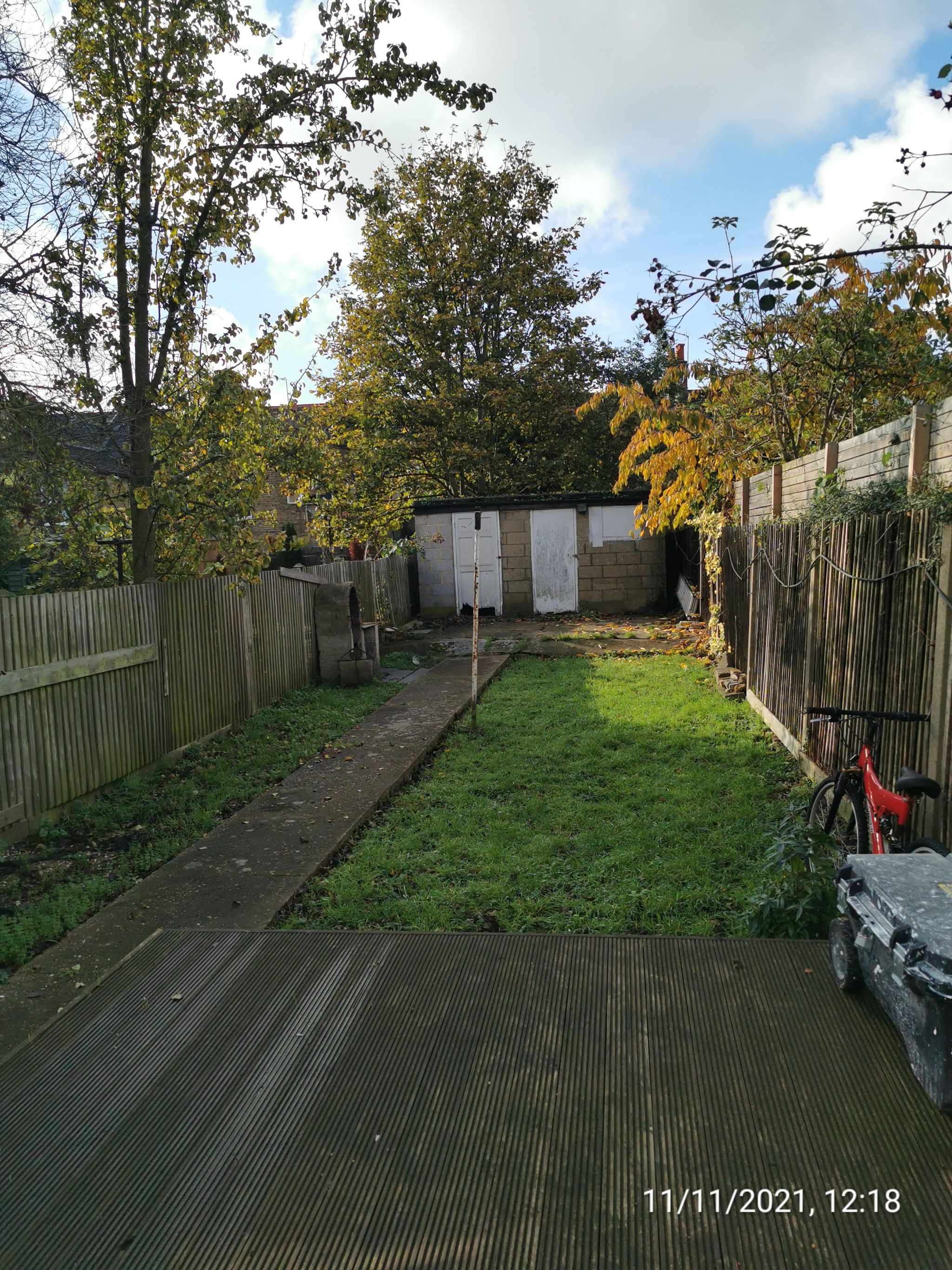 1 bedroom shared house To Let in London - Photograph 12
