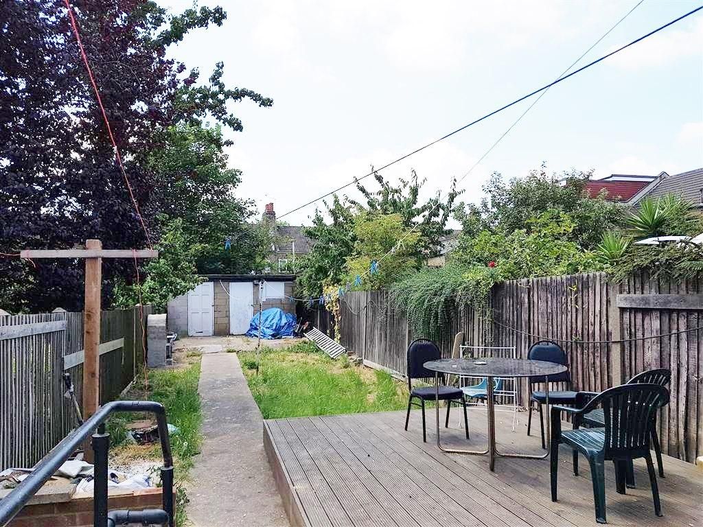 1 bedroom shared house To Let in London - COMMUNAL GARDEN