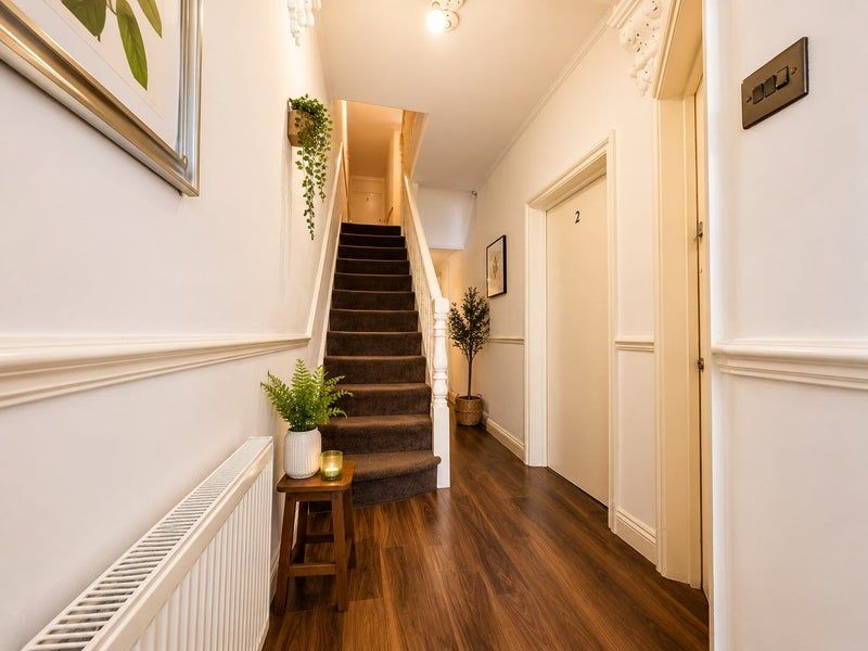 1 bedroom shared house Let in London - Photograph 4