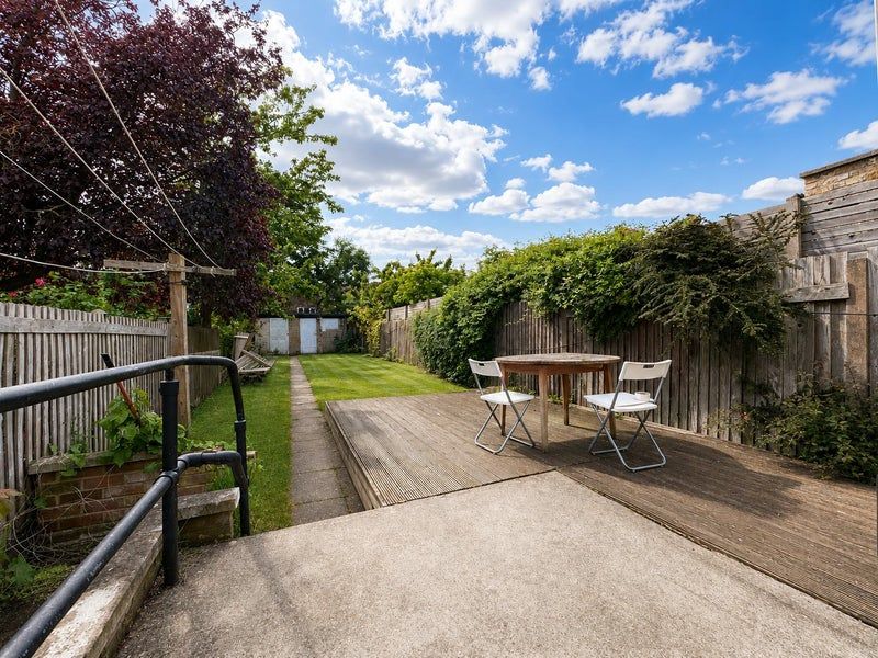 1 bedroom shared house Let in London - Photograph 8
