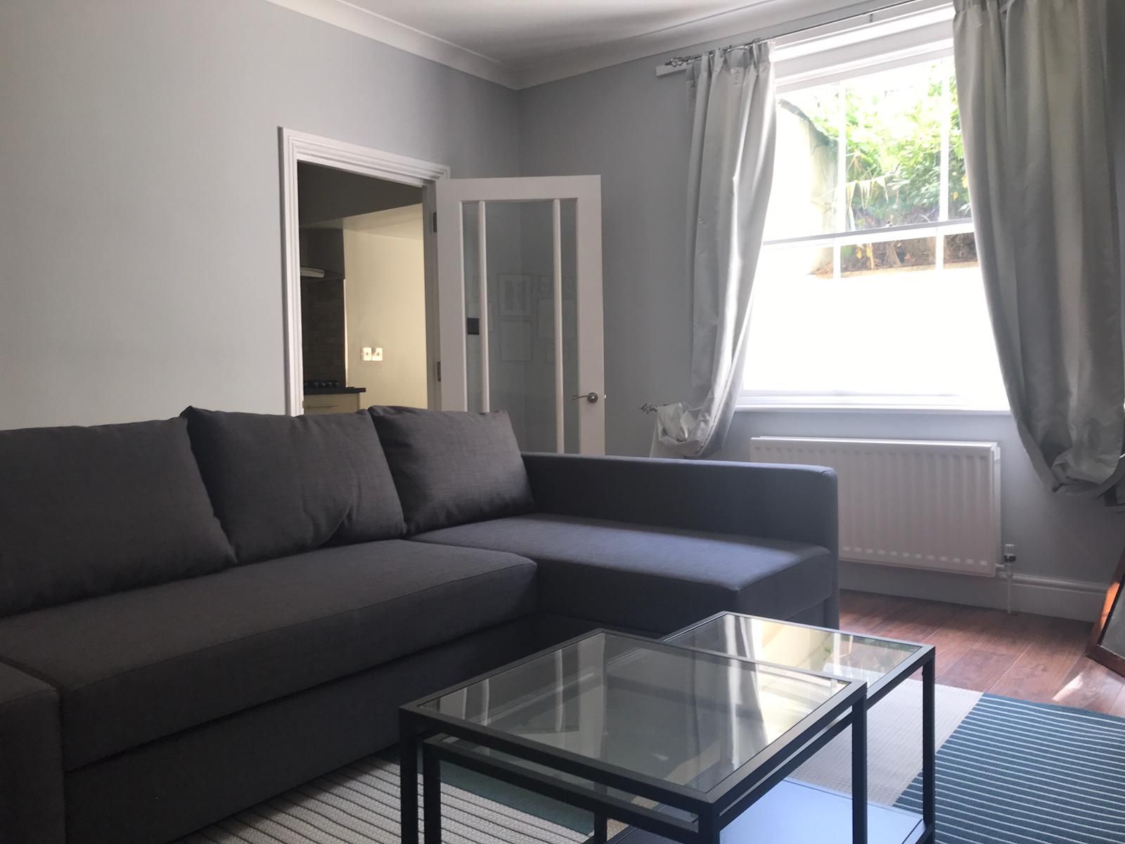 2 bedroom flat flat/apartment To Let in London - Property photograph