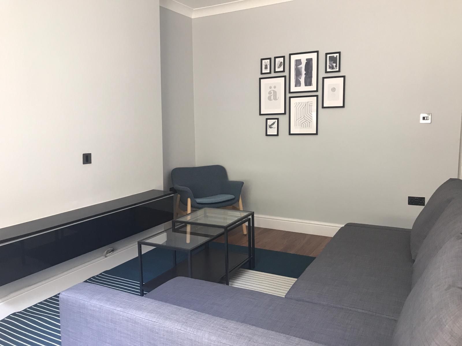 2 bedroom flat flat/apartment To Let in London - Property photograph
