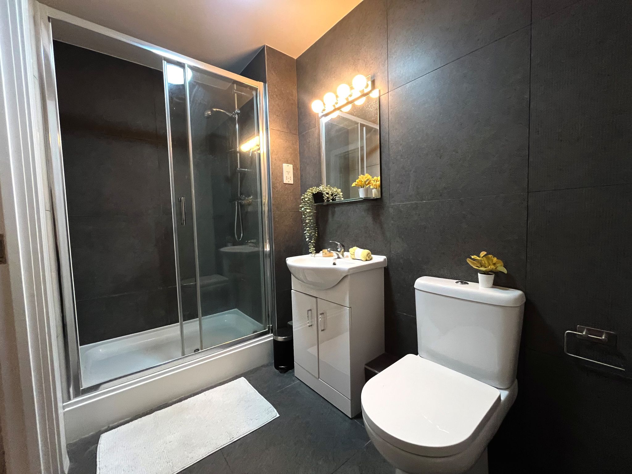 1 bedroom flat flat/apartment To Let in Kingsbury - Photograph 6