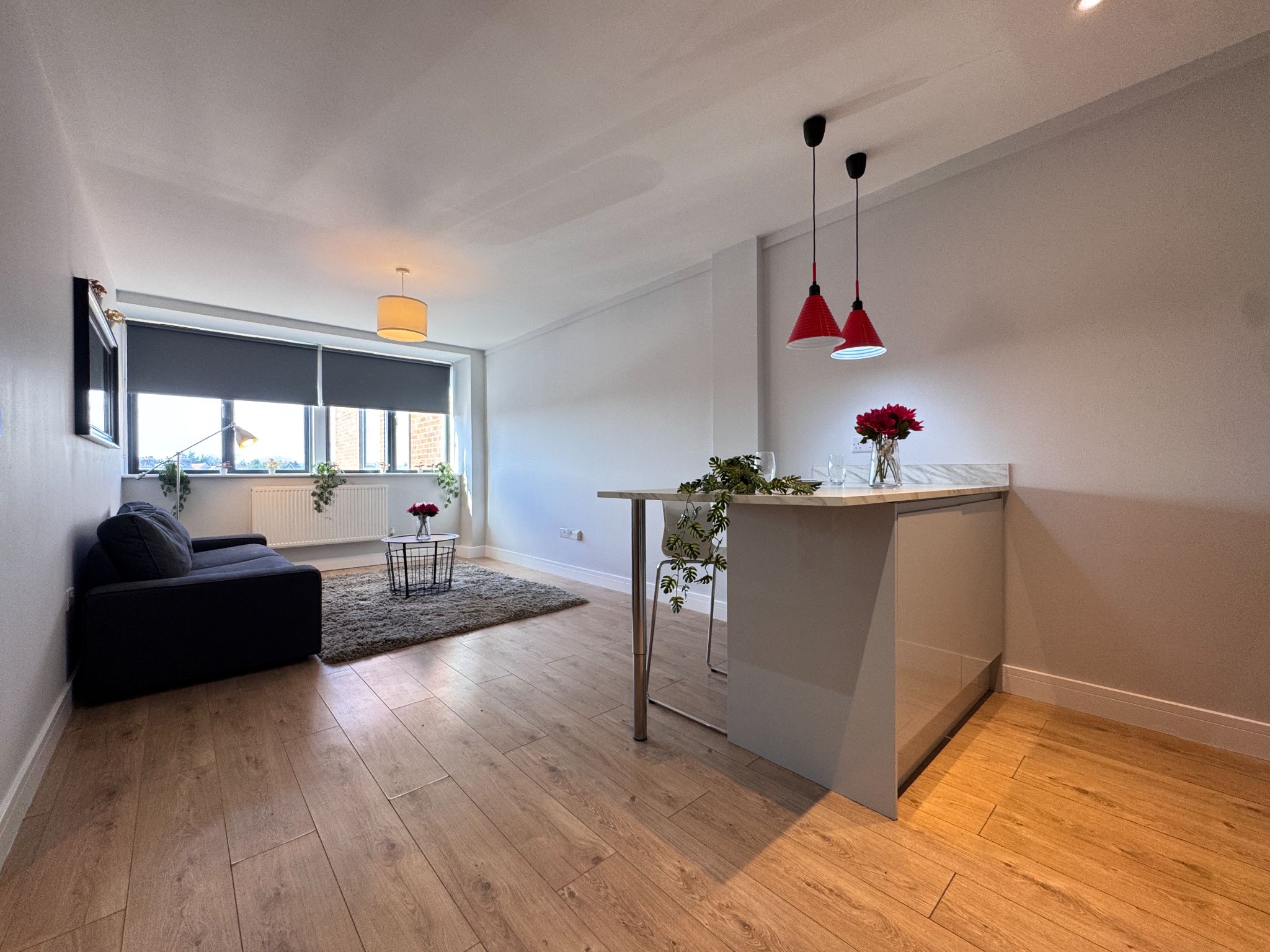 1 bedroom flat flat/apartment To Let in Kingsbury - Property photograph