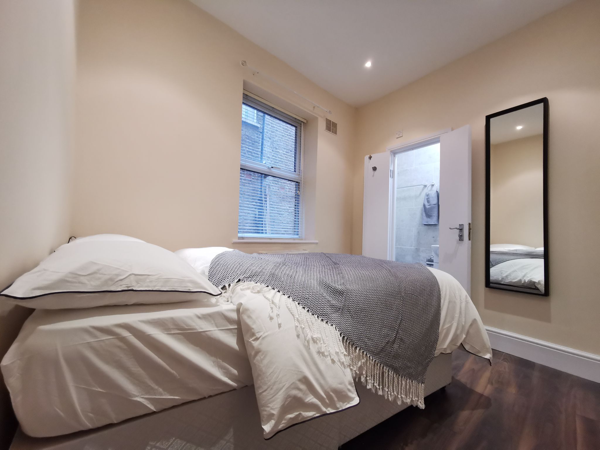 1 bedroom apartment flat/apartment To Let in Willesden Green - Property photograph