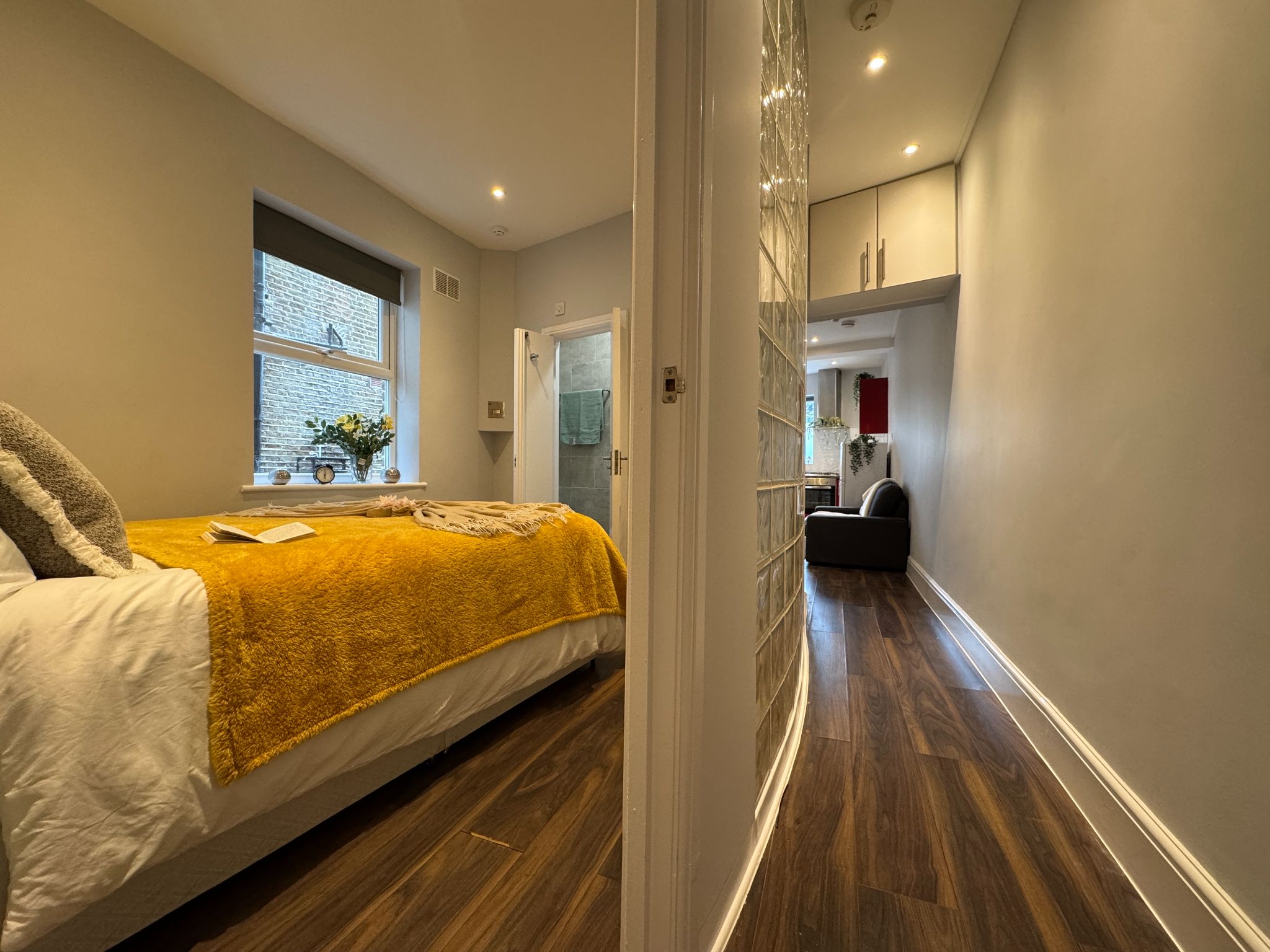 1 bedroom apartment flat/apartment To Let in Willesden Green - Photograph 5