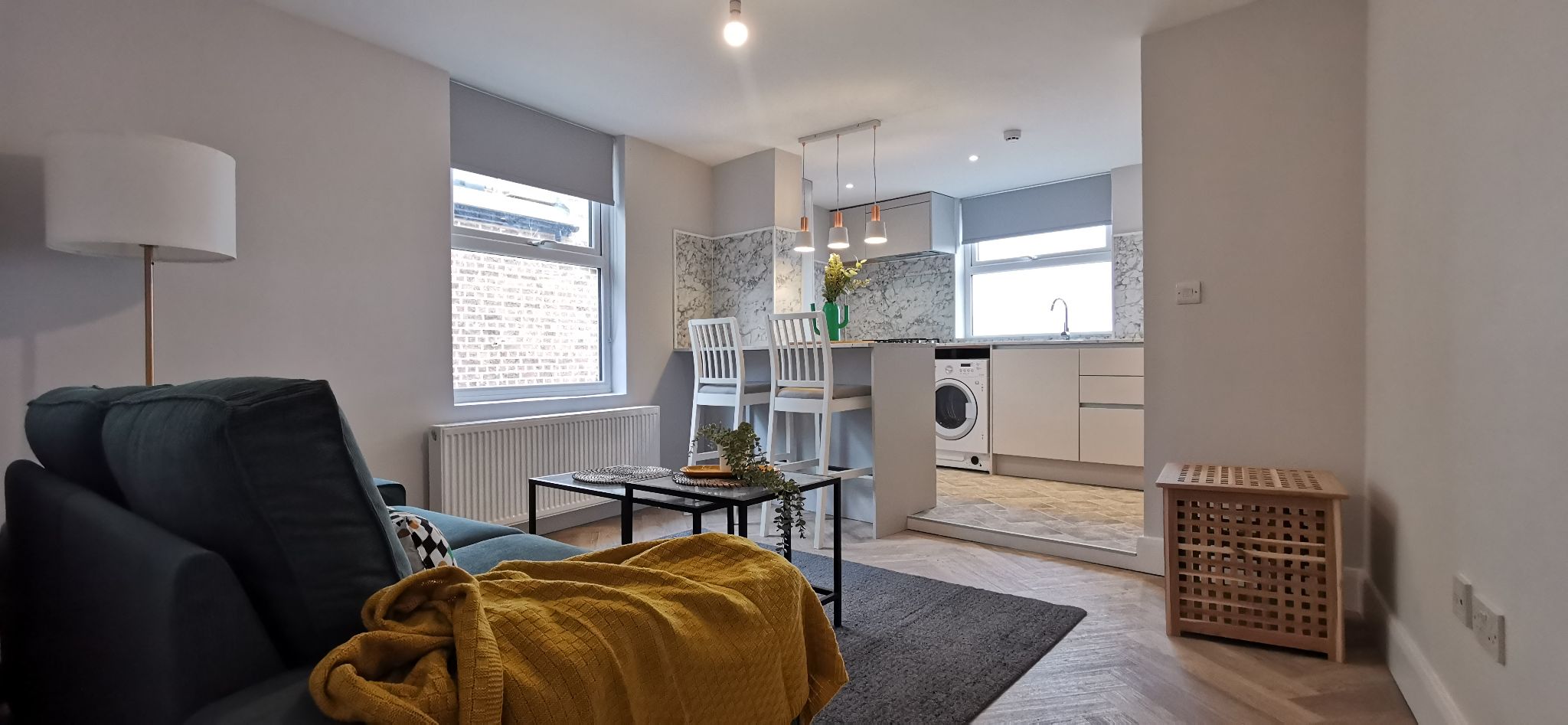 2 bedroom flat flat/apartment Let in Willesden Green - Photograph 2