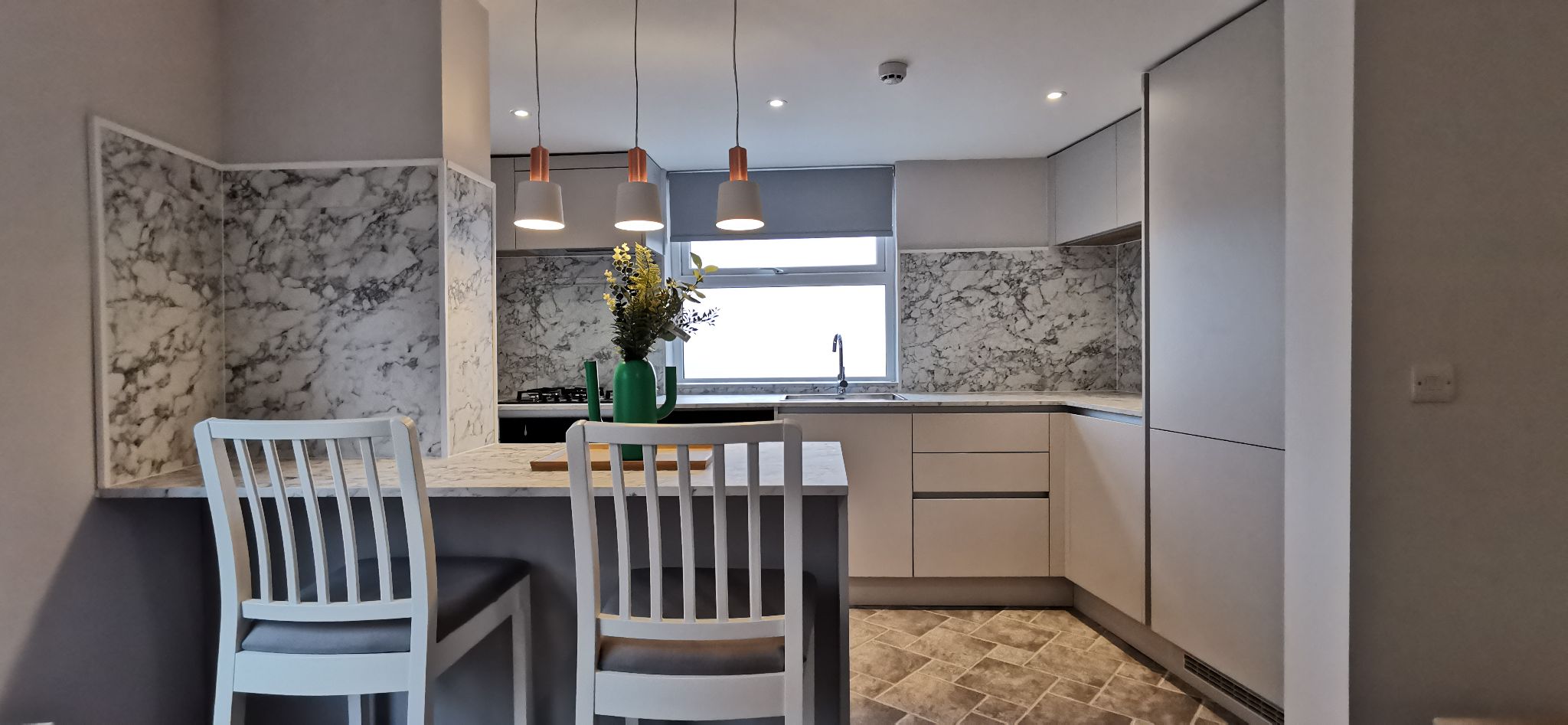 2 bedroom flat flat/apartment Let in Willesden Green - Photograph 1