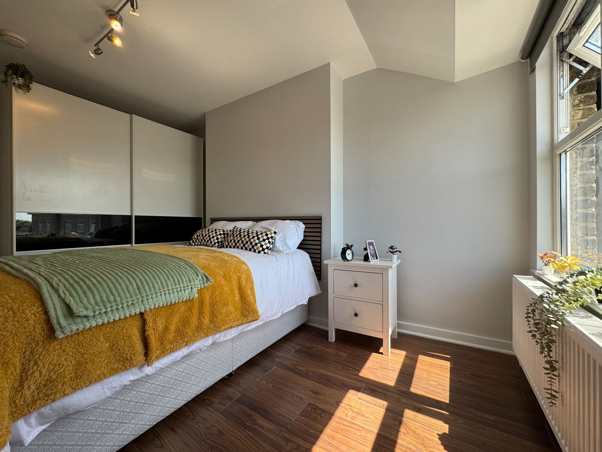 1 bedroom apartment flat/apartment To Let in Enfield - Property photograph