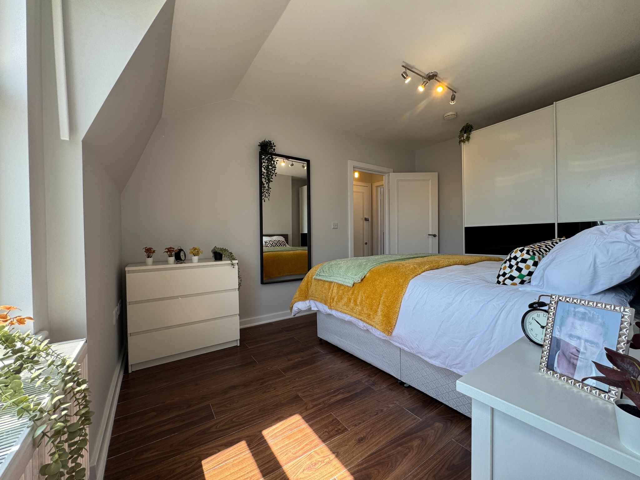 1 bedroom apartment flat/apartment To Let in Enfield - Property photograph