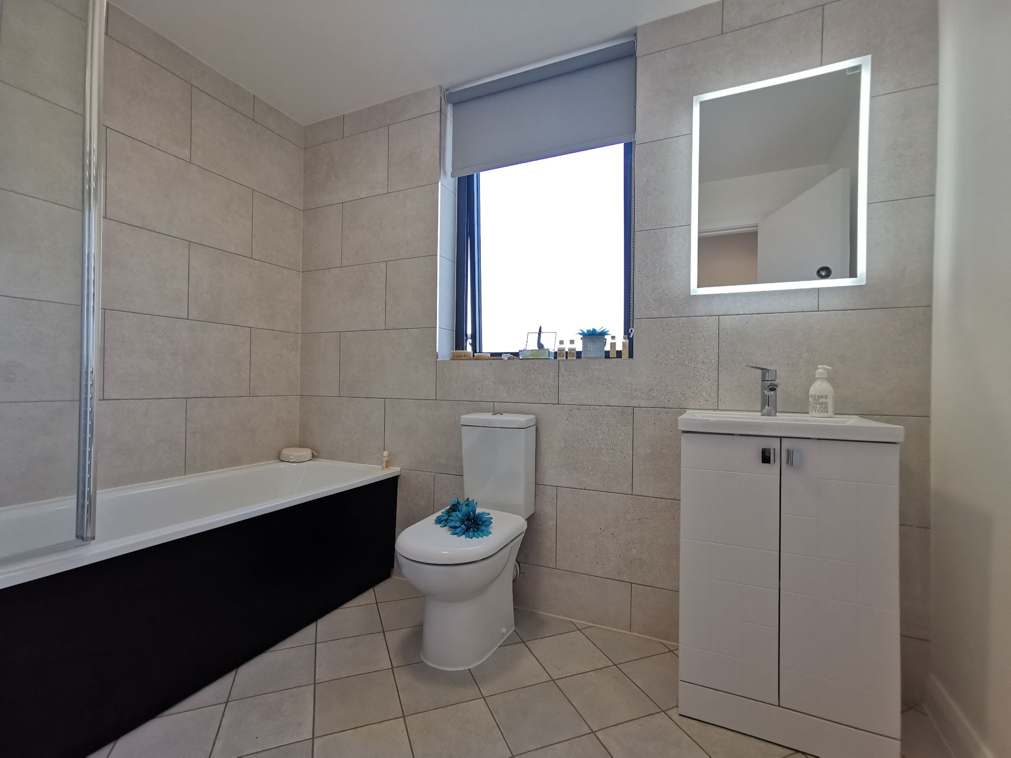 1 bedroom apartment flat/apartment To Let in Willesden Green - Photograph 6