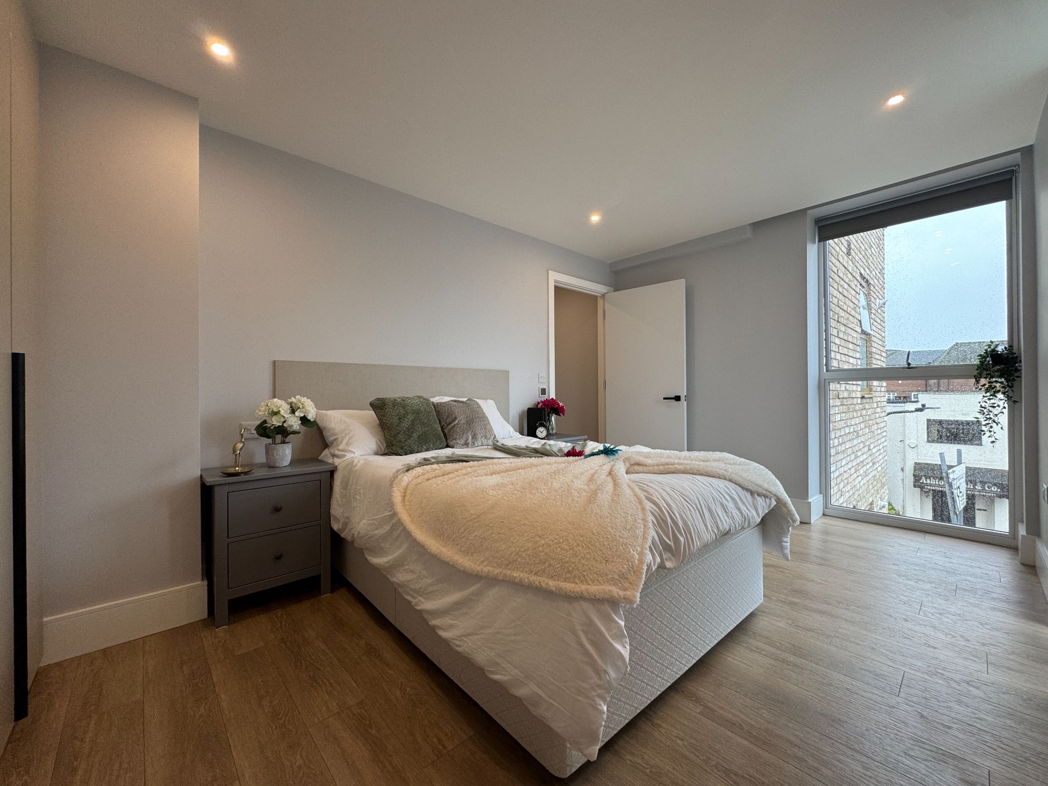 1 bedroom apartment flat/apartment To Let in Kenton - Property photograph