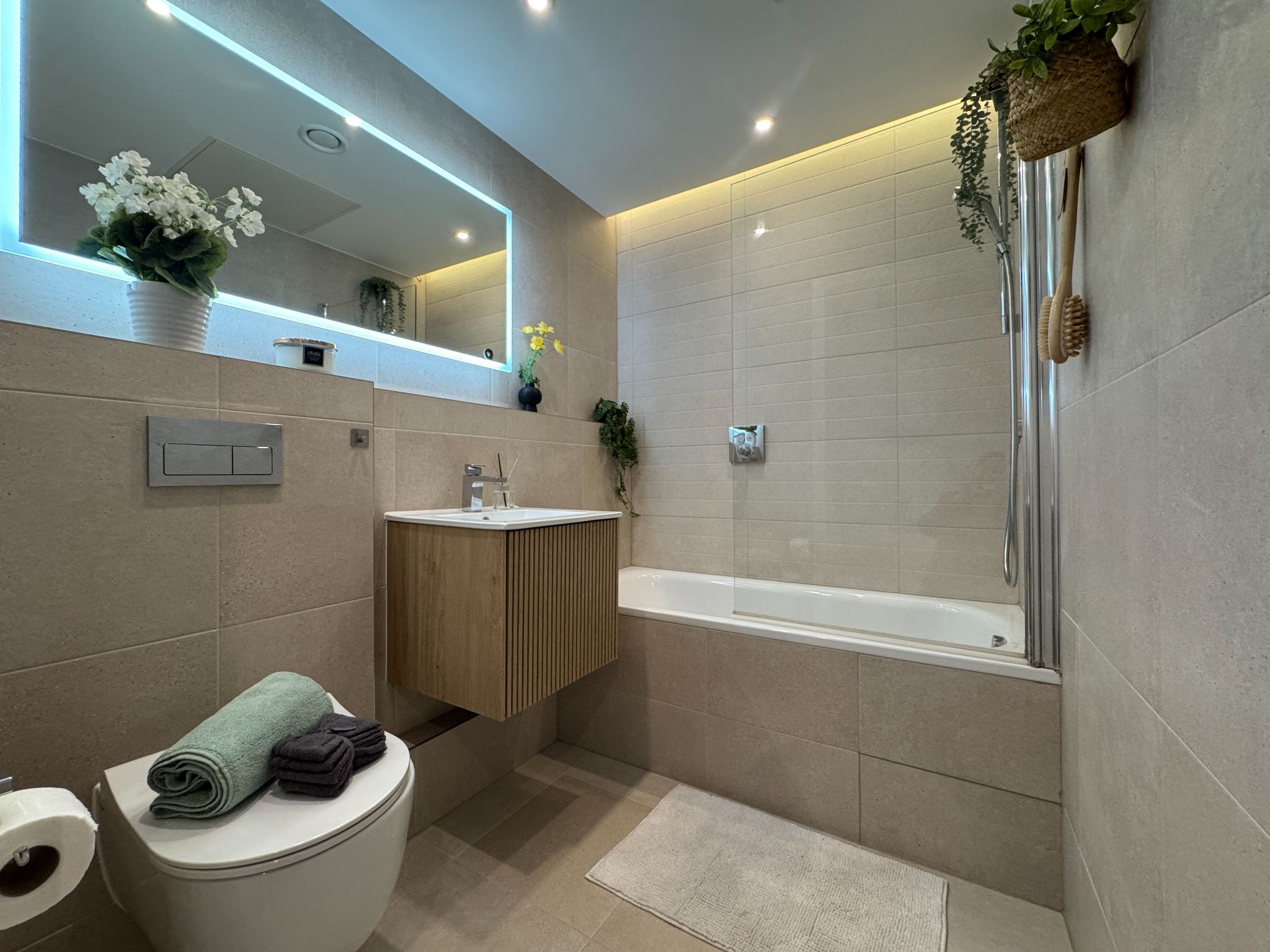 1 bedroom apartment flat/apartment To Let in Kenton - Photograph 6