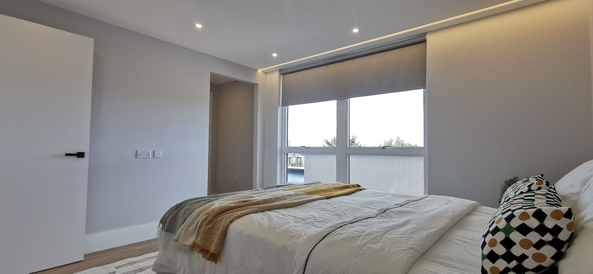 2 bedroom apartment flat/apartment To Let in London - Photograph 7