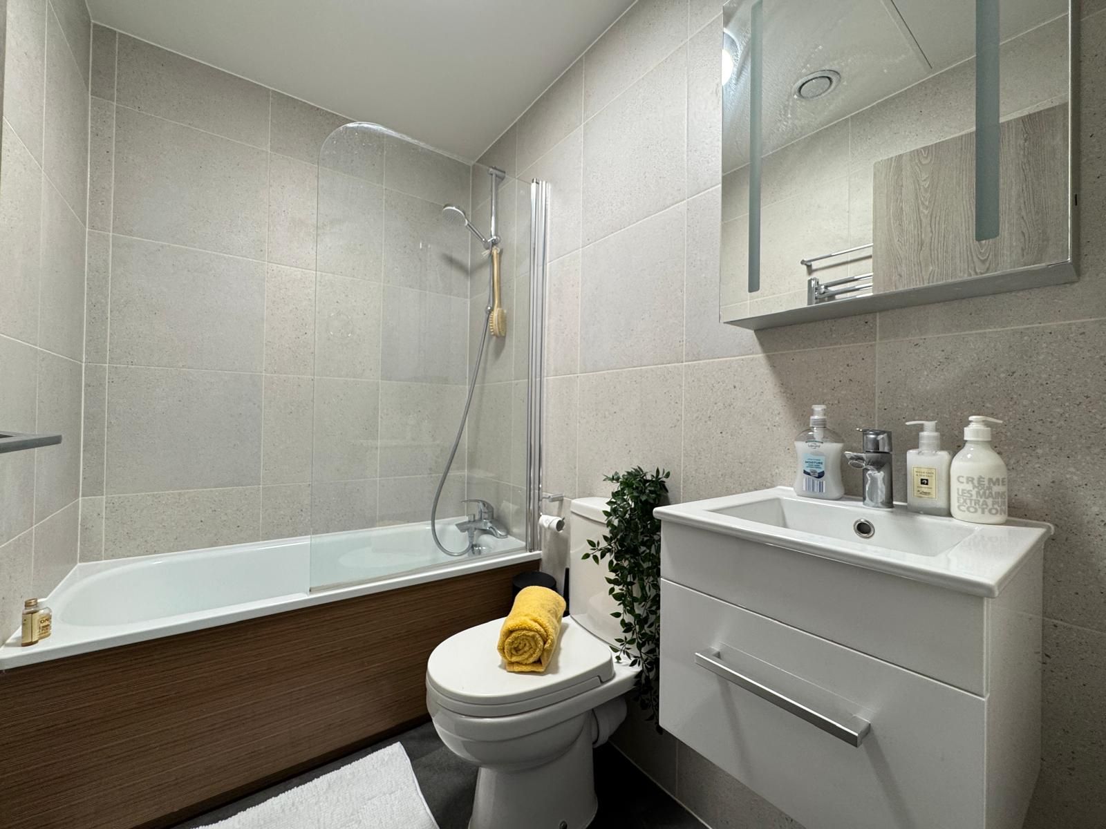 1 bedroom apartment flat/apartment Under Offer in Willesden Green - Photograph 9
